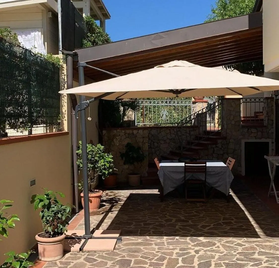 Il Porticato Bed and Breakfast Πίζα